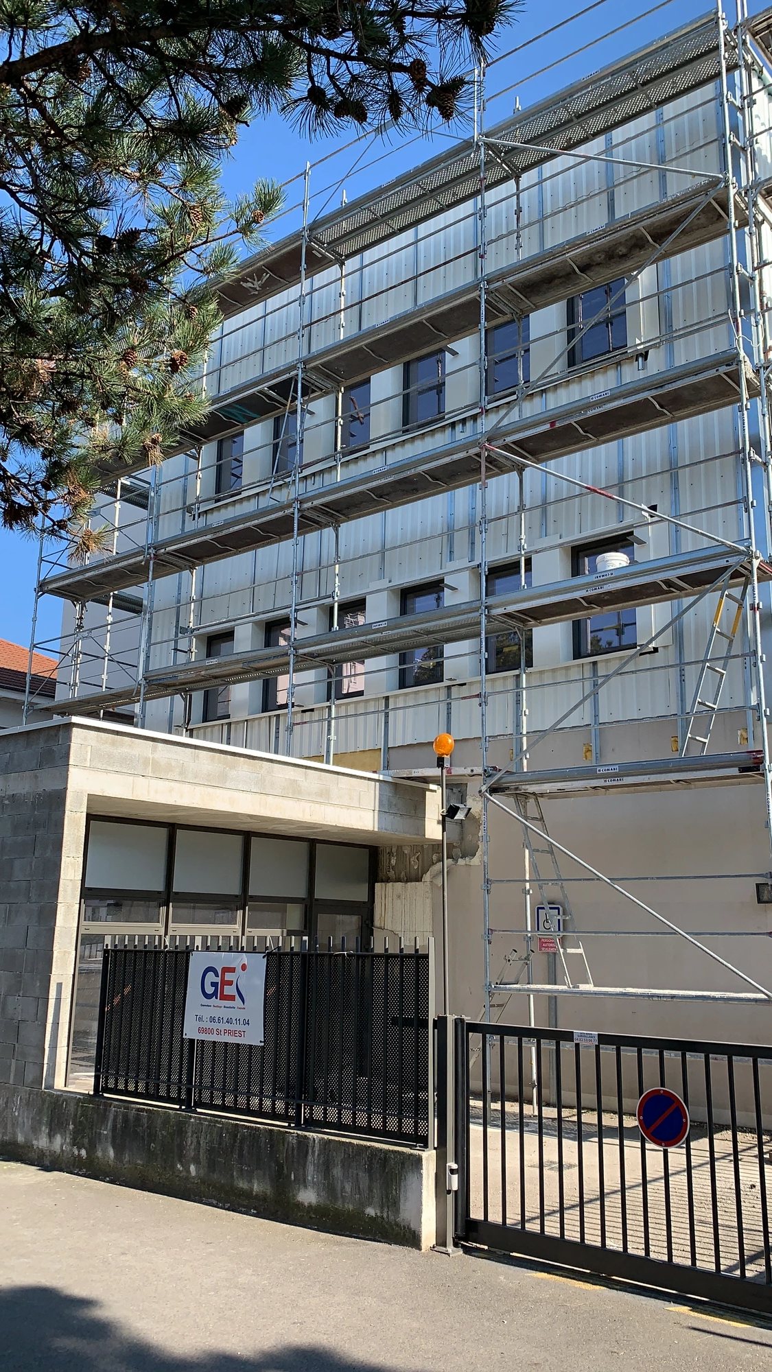 Résidence — reprise de façade — chantier SO.R.IS